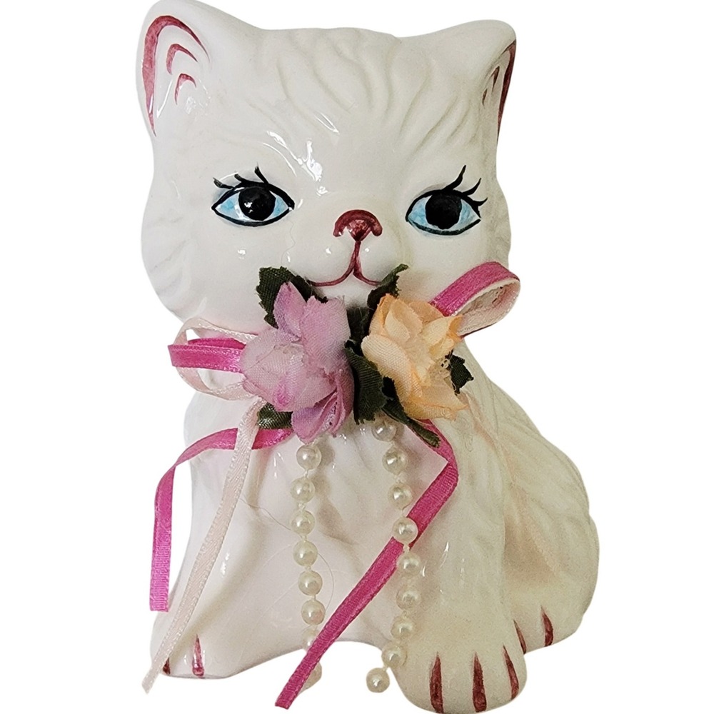 Vintage White Ceramic Kitten Cat‎ Figurine with Flowers & Ribbon Decoration